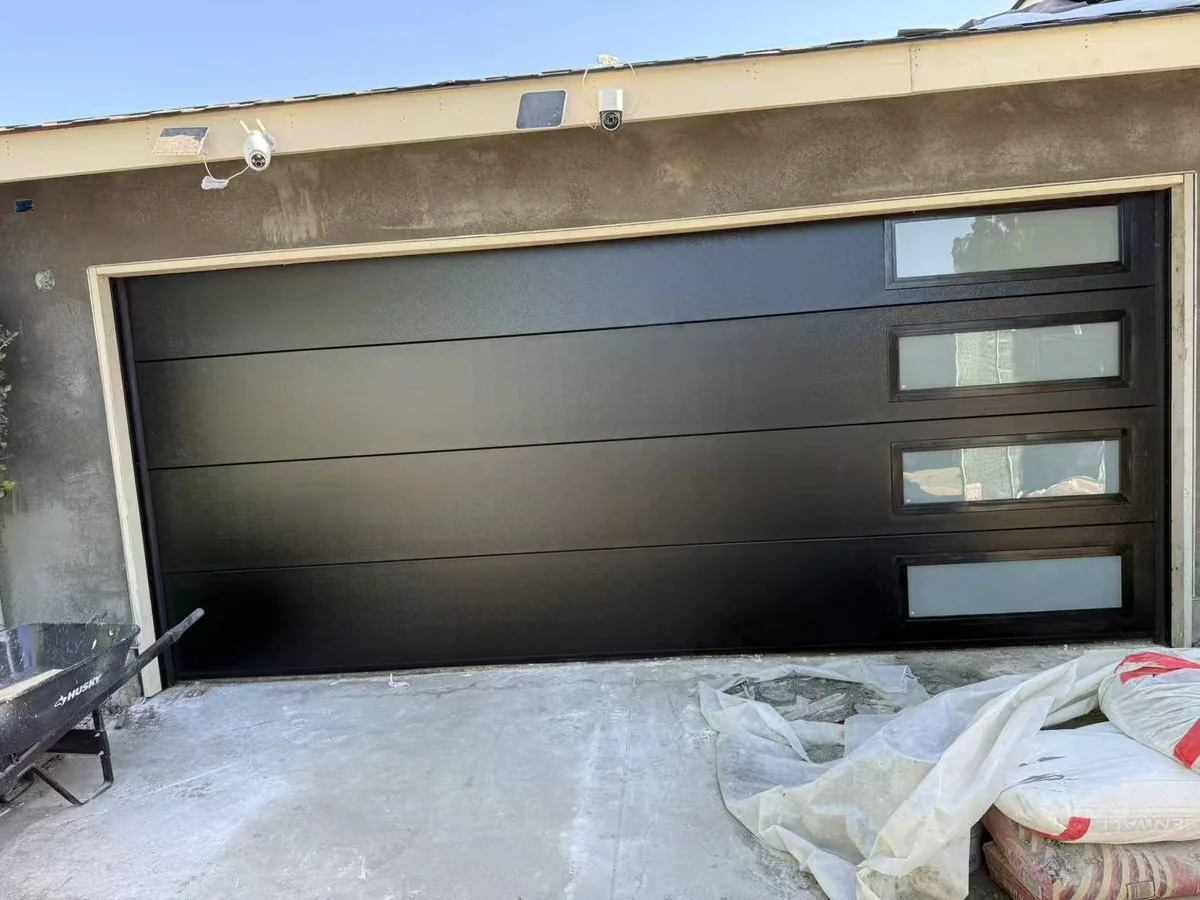 Секционные гаражные ворота с электроприводом - изображение 13