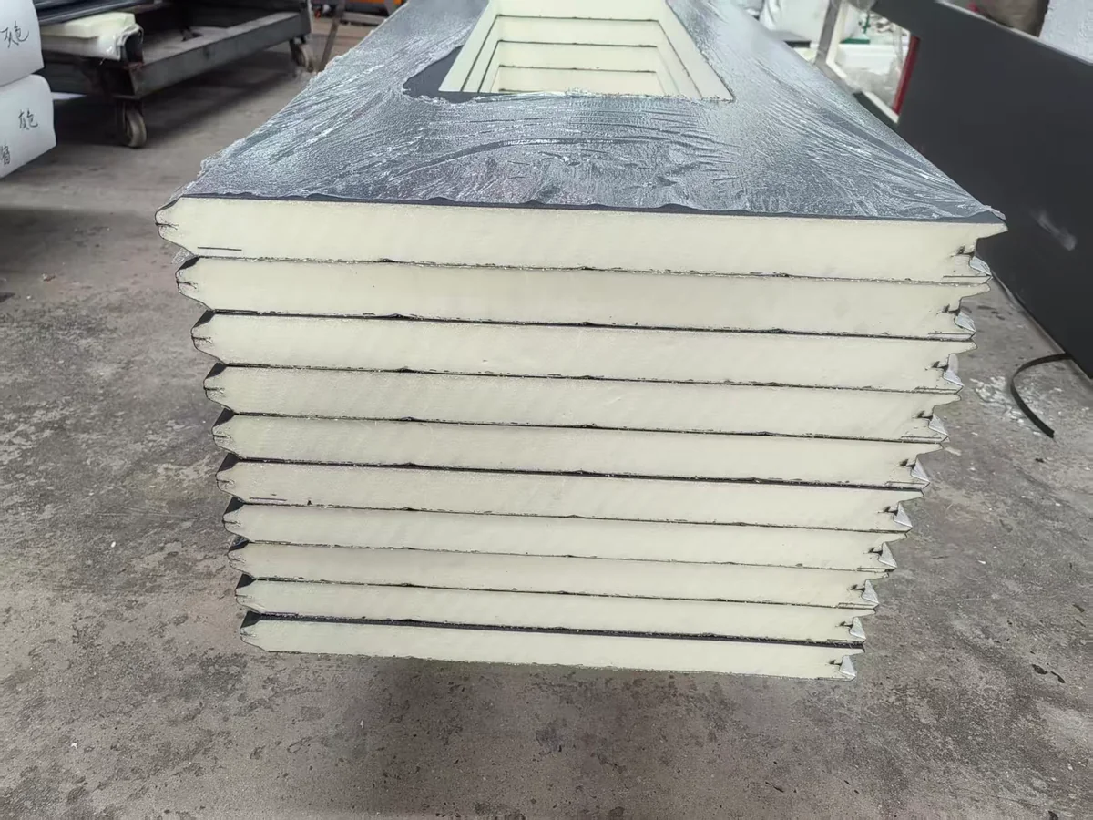 Секционные гаражные ворота с электроприводом - изображение 9